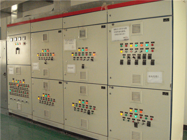 中央空调主机电力控制系统